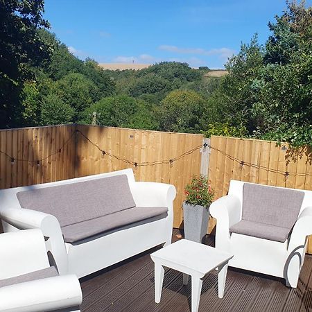 Bijou Coastal Apartment In Polperro With Hot Tub Onsite Parking Downhill Walk To Village Esterno foto
