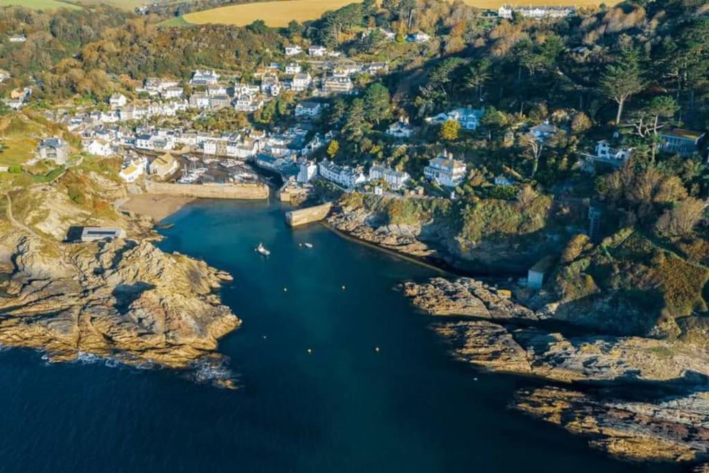 Bijou Coastal Apartment In Polperro With Hot Tub Onsite Parking Downhill Walk To Village Esterno foto