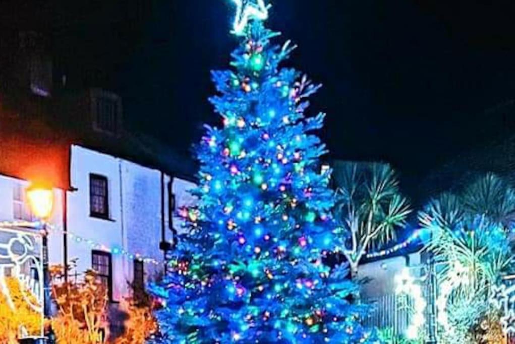Bijou Coastal Apartment In Polperro With Hot Tub Onsite Parking Downhill Walk To Village Esterno foto