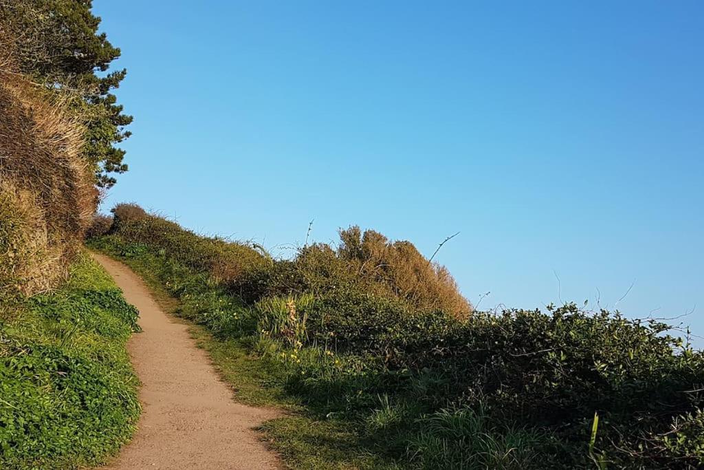 Bijou Coastal Apartment In Polperro With Hot Tub Onsite Parking Downhill Walk To Village Esterno foto