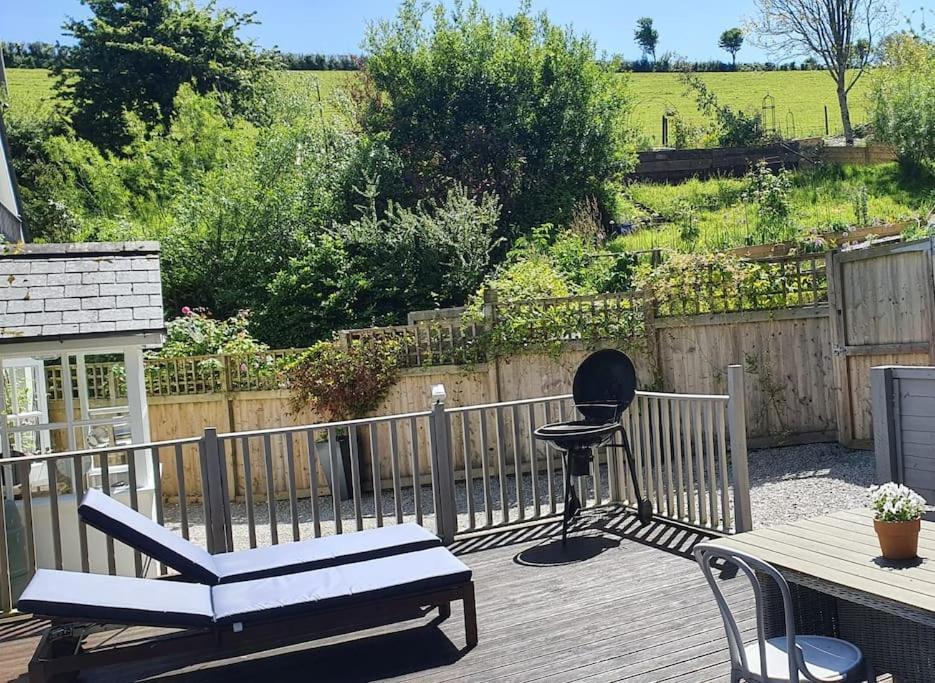 Bijou Coastal Apartment In Polperro With Hot Tub Onsite Parking Downhill Walk To Village Esterno foto