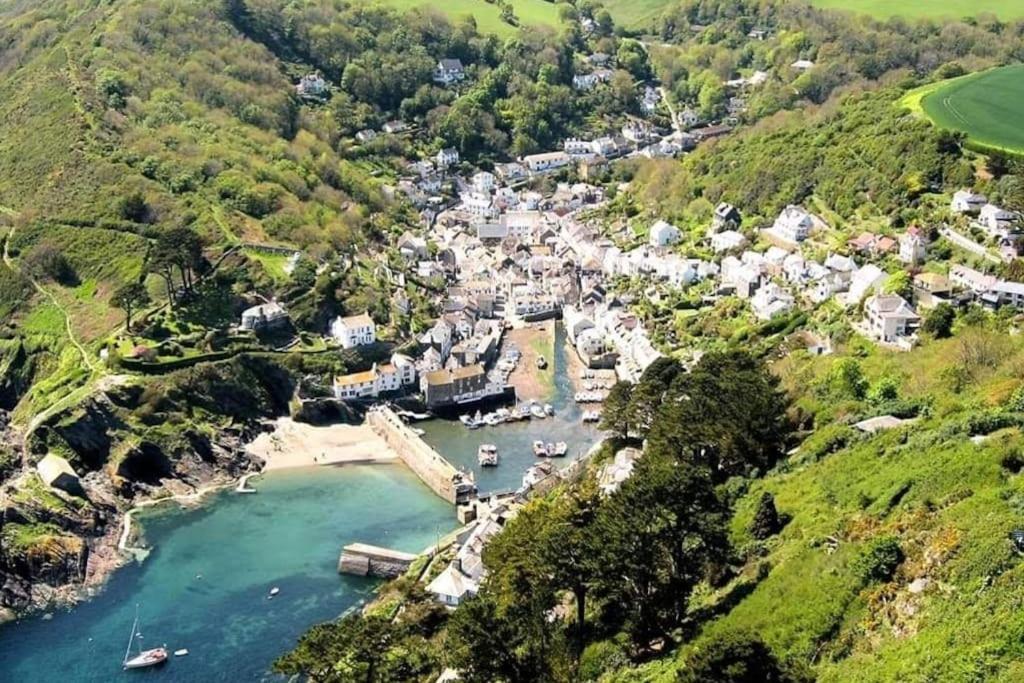 Bijou Coastal Apartment In Polperro With Hot Tub Onsite Parking Downhill Walk To Village Esterno foto